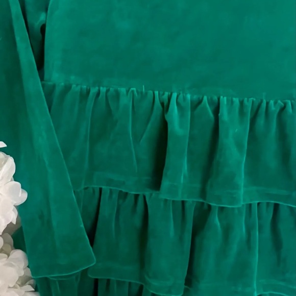 Hanna Andersson green ruffle velvet dress size 140 / sz10 - Picture 2 of 4